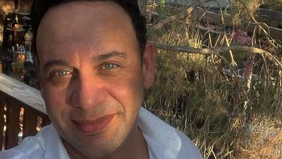 مصطفى قمر يشوق جمهوره لعمل فنى جديد