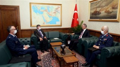 عاجل وخطير.. لغز لقاء وزير دفاع تركيا مع السفير الأمريكي بعد «صفقة القرن» بين مصر واليونان