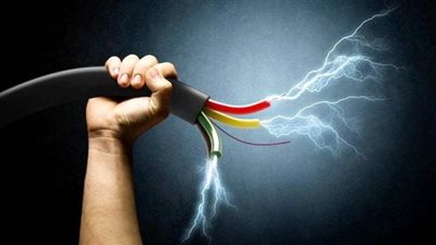 «الكهرباء» تحذر المواطنين من التعرض للصعق الكهربائي أثناء سقوط الأمطار