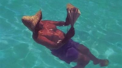 ”تمساح النيل” يكشف الجانب الإنساني من حياة سباح القرن عبد اللطيف أبو هيف