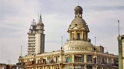 حكايات مثيرة عن عمارة وسط البلد التى يحرسها أربع تماثيل .. ولغز غرفة المشنقة المقيدة بالسلاسل