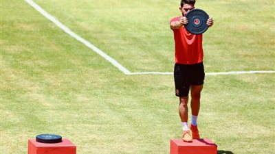 تدريبات تأهيلي لثنائي الأهلي المصاب