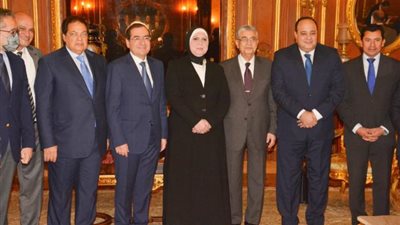 نيفين جامع: نجاح الحكومة في تنفيذ برنامج الاصلاح الاقتصادي الشامل جعل من مصر قبلة للاستثمار المحلي والاجنبي