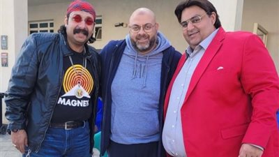 محمد ثروت ينشر صورة من كواليس ”اللعبة 3”