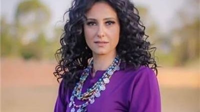 حنان مطاوع تفوز بجائزة أحسن ممثلة عن دورها في فيلم ”قابل للكسر”