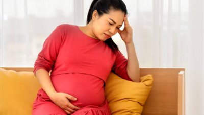 «خلي بالك».. هذه أسباب الصداع النصفي للحامل