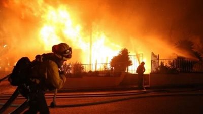 كارثة جديدة.. حريق هائل يلتهم «لبنان»