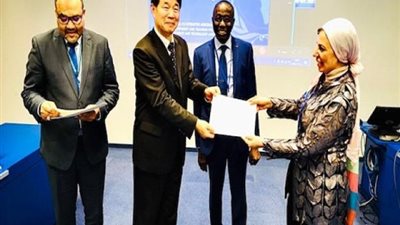 عالمة الذرة «دينا حسيني» تفوز برئاسة اللجنة العليا لمشروعات منظمة الأفرا