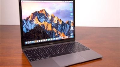 خلى بالك.. أمراض خطيرة تصيبك نتيجة استخدام الأجهزة الإلكترونية