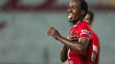 الأهلي يتقدم على سموحة بثنائية في الشوط الأول