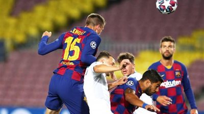 برشلونة ينهي الشوط الأول بثلاثية على نابولي