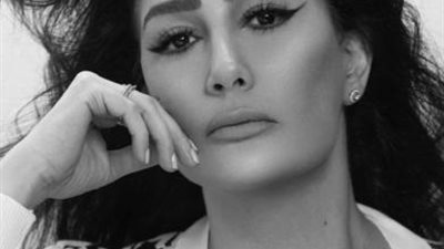 غادة عبد الرازق تجذب أنظار الجمهور فى أحدث جلسة تصوير