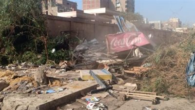 شاهد.. الجيزة تزيل تعديات بطول حرم السكة الحديد بمركز أوسيم