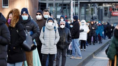 سويسرا ترصد أول حالة محتملة بالسلالة ”أوميكرون”