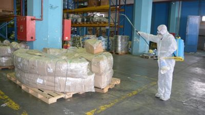 عاجل: وزير الطيران يشكل لجنة لفحص أماكن شحن المواد الخطرة بالمطارات