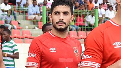 أيمن أشرف يغيب عن مباراة الأهلي ضد الإنتاج الحربي.. تعرف على السبب