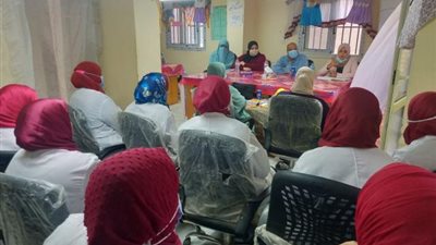 بالصور.. ندوة نسائية حول كيفية التعامل في حالات العنف والتحرش داخل العمل