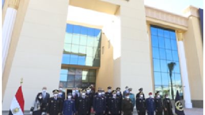 أكاديمية الشرطة تستقبل وفداً من أعضاء هيئة التدريس بكلية الدفاع الوطنى الإماراتى