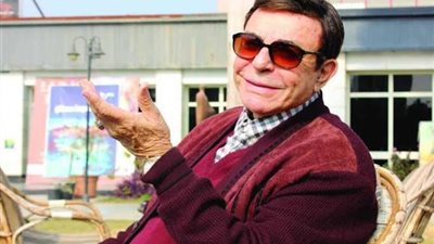 سمير صبرى يكشف سر اختيار زاهى حواس لتقديم كتابه ”حكايات العمر”