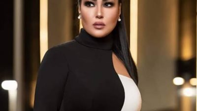 شاهد.. سمية الخشاب تقضي عطلتها الصيفية أمام البحر