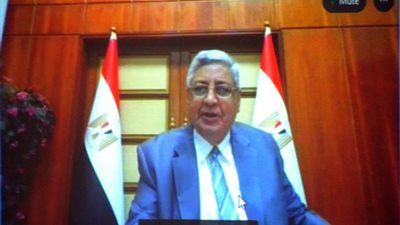 بحضور مستشار الرئيس للصحة .. تفاصيل ندوة علمية عن فيروس كورونا بالجامعة الألمانية بالقاهرة