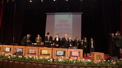 جامعة القاهرة تسدل الستار على الانتخابات الطلابية .. تفاصيل وصور