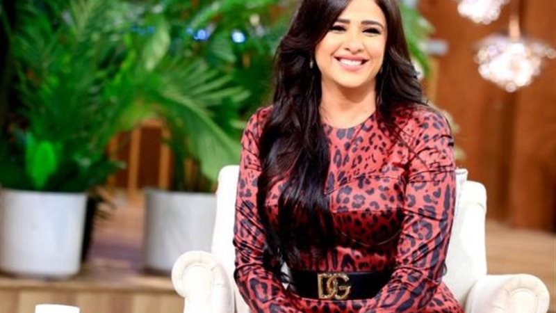 ياسمين عبد العزيز