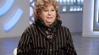 أبرزهم مدحت صالح.. حكاية 3 زيجات فى حياة سمية الألفى