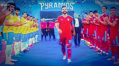 محمد فضل: عبد الله السعيد يستحق التكريم.. وممر شرفي للاعب