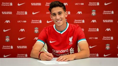 ليفربول يضم لاعب أولمبياكوس اليوناني رسميًا