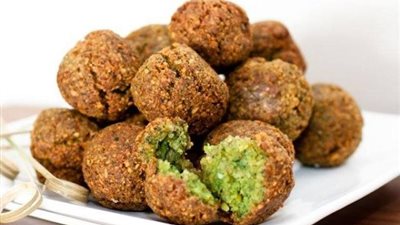 على الطريقة السورية.. أسهل طريقة لتحضير فلافل الحمص في المنزل