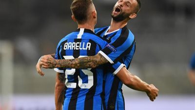 إنتر ميلان يتقدم على ليفركوزن بهدفين في الشوط الأول