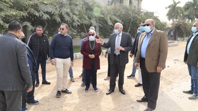 بالصور.. محافظ الجيزة يتفقد أعمال تطوير الطريق التبادلى بأكتوبر والمنصورية