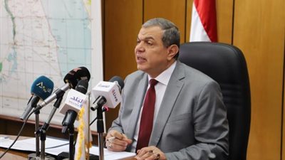 شاهد.. كيف يتابع وزير القوى العاملة الدورات التدريبية بالمحافظات؟