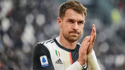 في أولى قراراته لبناء فريق جديد.. بيرلو يقرر الاستغناء عن آرون رامزي