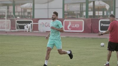 ياسر إبراهيم يؤدي برنامجه التأهيلي في الأهلي