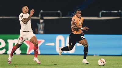 التعادل السلبي يسيطر على الشوط الأول من مباراة إشبيلية وولفرهامبتون