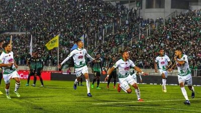 منافس الزمالك.. الرجاء يخطف فوزا قاتلا على حسنية أغادير بالدوري المغربي