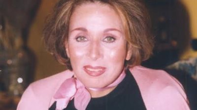 لبنى عبد العزيز: لم أندم على ترك الفن لسنوات وعائلتى كل حياتى