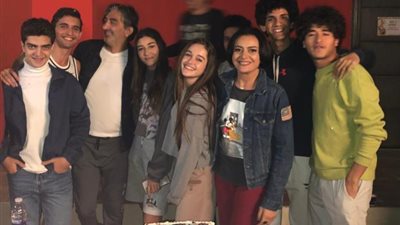 هبة عبد الغني تنشر كواليس انتهاء تصويرها قصة” شبح البدروم” من مسلسل” خارج السيطرة” (صور)