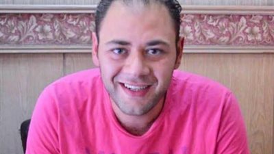 محمد على رزق يبعث رسالة دعم لـ شيرين عبد الوهاب بعد تخليها عن شعرها