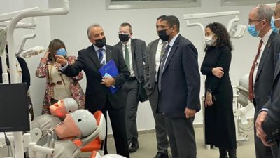 بالصور .. وفد من الكلية الملكية للأطباء والجراحين بجلاسكو يزور جامعة الجلالة