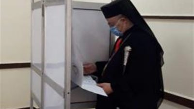 بطريرك الكاثوليك يدلي بصوته في انتخابات مجلس الشيوخ