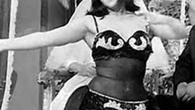 هاجرت لأمريكا و اختفت بعد الاعتزال وارتداء النقاب..  حكايات لا تعرفها عن الراقصة ”ناهد صبري ”  التي أنهت مشوار تحية كاريوكا وسامية جمال