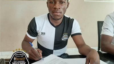 مازيمبي يصدم الأهلي ويعلن بيع موليكا لـ ستاندرليج البلجيكي