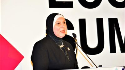 نيفين جامع: الوزارة تنفذ استراتيجية شاملة لتعميق التصنيع المحلي وزيادة معدلات التصدير
