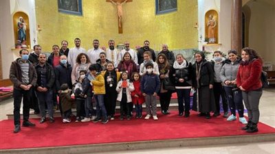 بالصور.. كواليس تنظيم يوم روحي للأقباط الكاثوليك بروما