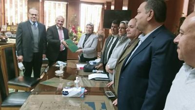 بـ165 مليون جنيه.. «نقل الكهرباء» توقع عقدين لمجابهة زيادة الاحمال بالشبكة القومية