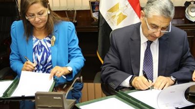 وزير الكهرباء يوقع بروتوكول للتعاون المشترك بين القطاع وصندوق مصر السيادى