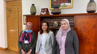 توقيع  بروتوكول تعاون بين ألسن عين شمس والمركز القومى للترجمة